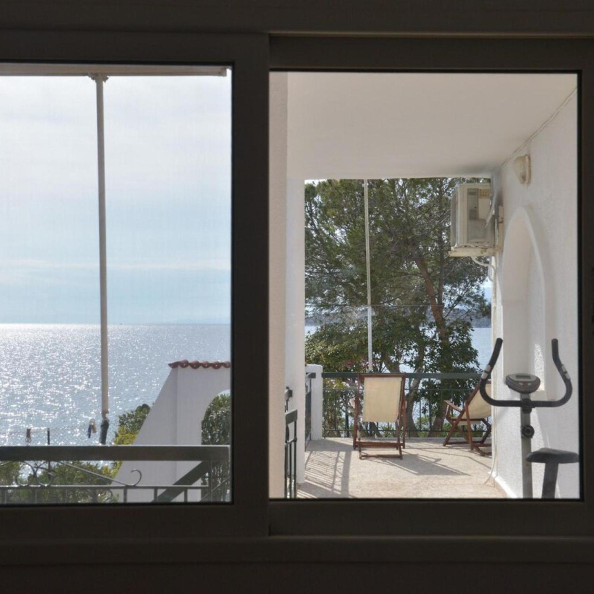 Salamis Beachfront House 外观 照片