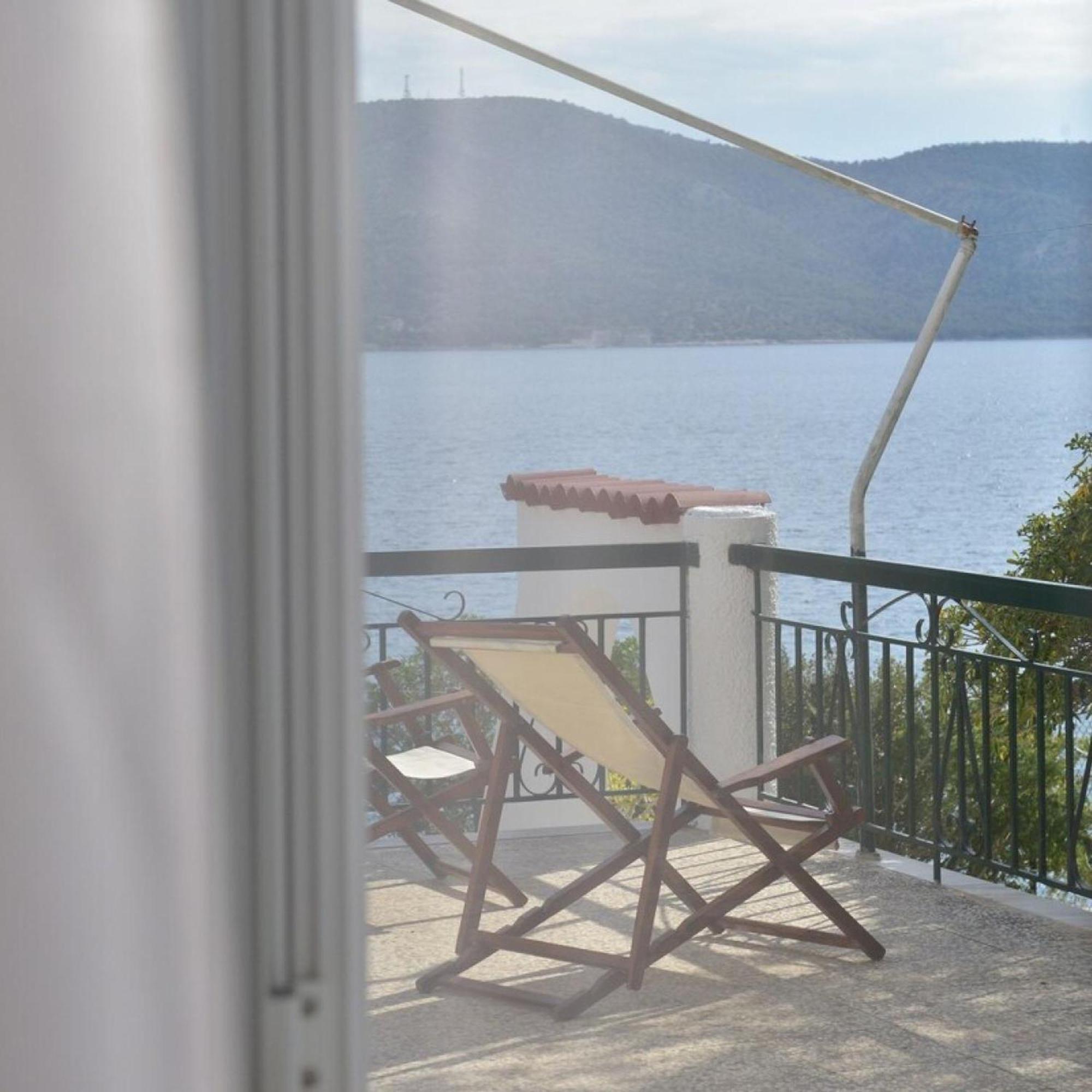 Salamis Beachfront House 外观 照片
